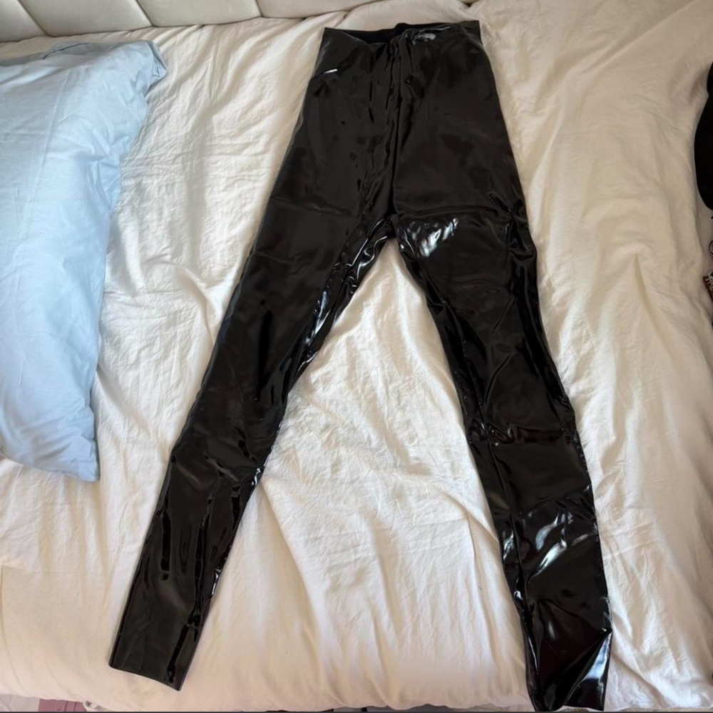 Commando Perfect Control Black Patent Leather Leg… - image 7